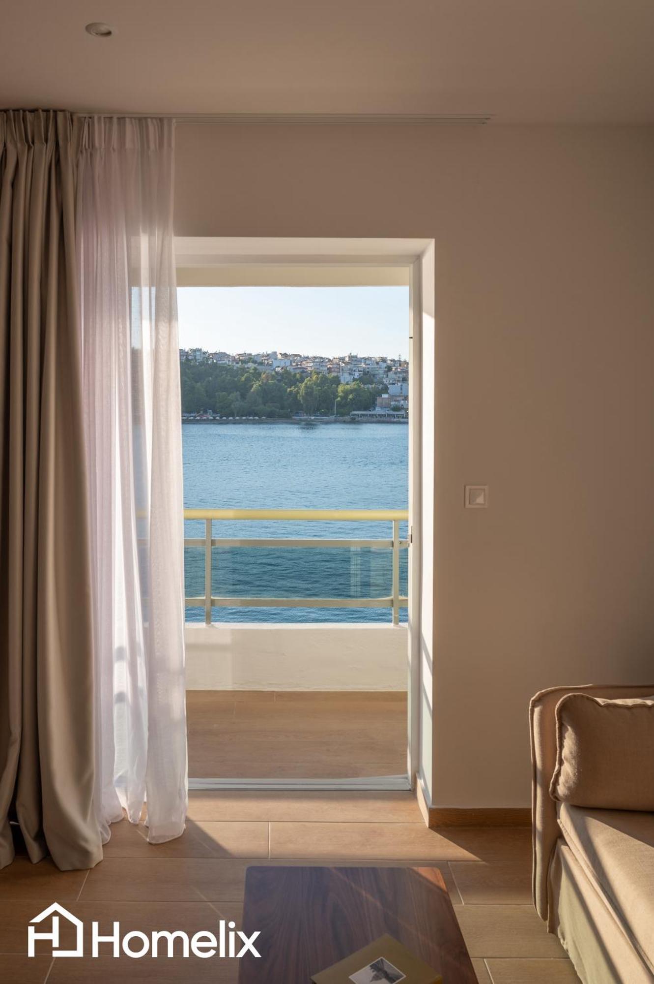 Amaya - Sea View Suites Халкис Екстериор снимка